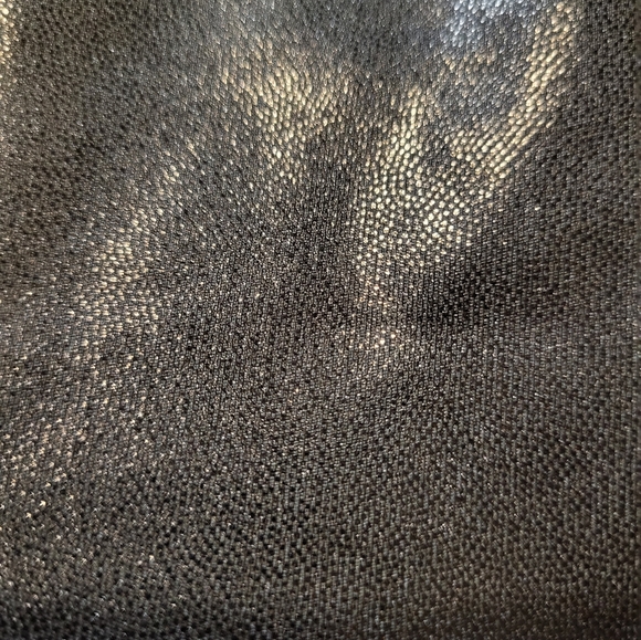 High Rise 2X Old Navy leggings, faux leather - Picture 3 of 5